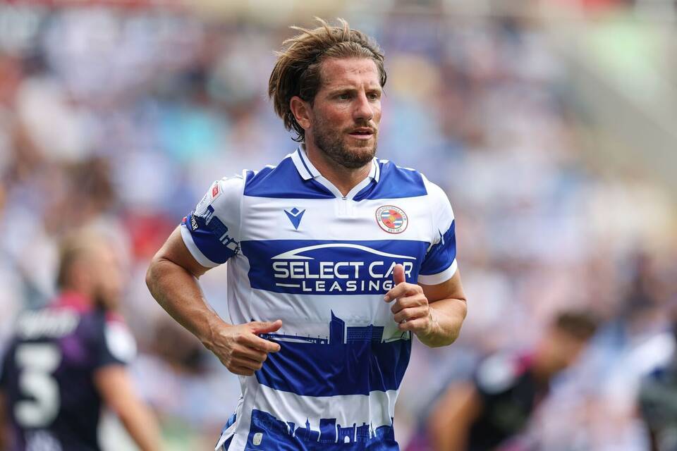Britischer Fußballprofi Sam Hutchinson Britischer Fußballprofi Sam Hutchinson