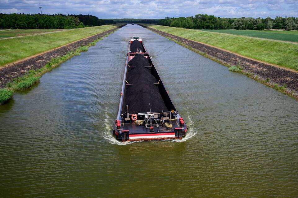 Ferngesteuertes Binnenschiff «Niedersachsen 2» Ferngesteuertes Binnenschiff «Niedersachsen 2»
