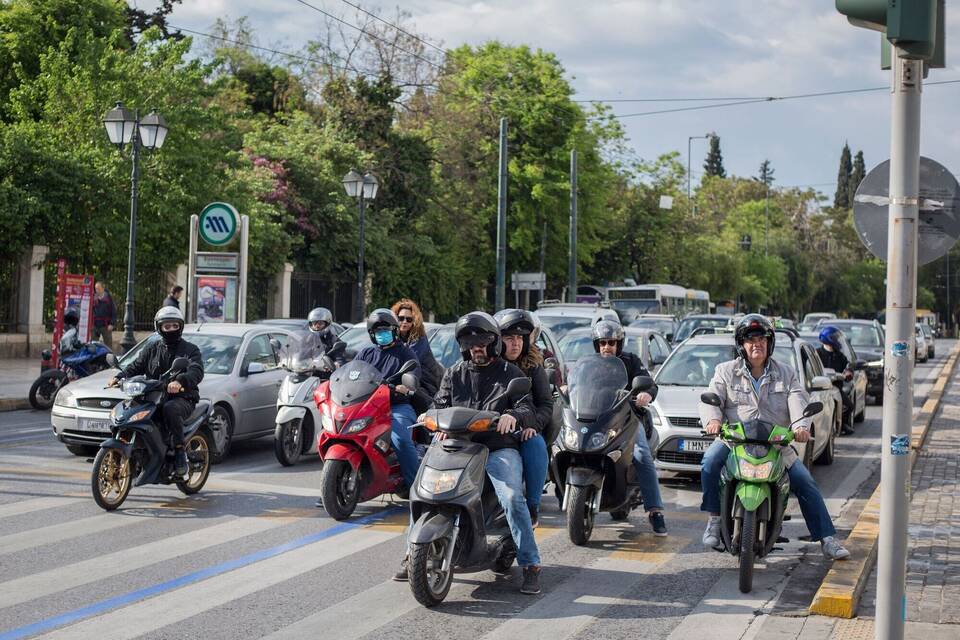 Straßenverkehr in Athen Straßenverkehr in Athen