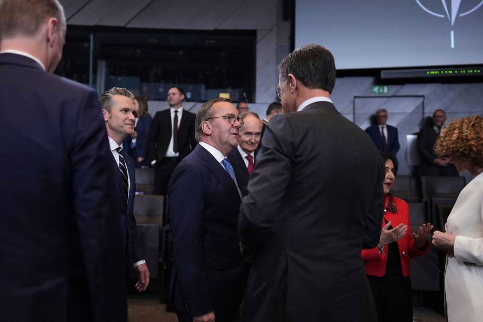Nato-Verteidigungsministertreffen in Brüssel Nato-Verteidigungsministertreffen in Brüssel