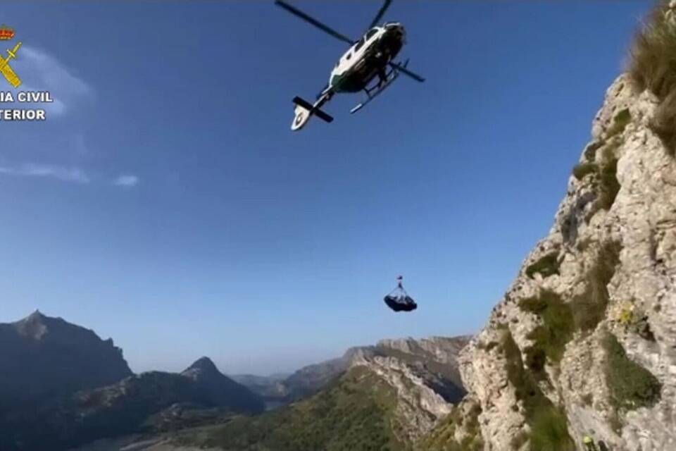 Deutsche beim Wandern auf Mallorca in den Tod gestürzt Deutsche beim Wandern auf Mallorca in den Tod gestürzt