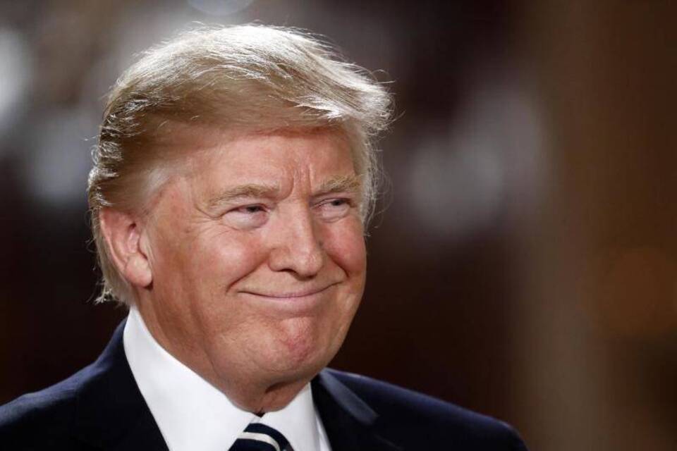 Trump verkündet Einreisestopp Trump verkündet Einreisestopp