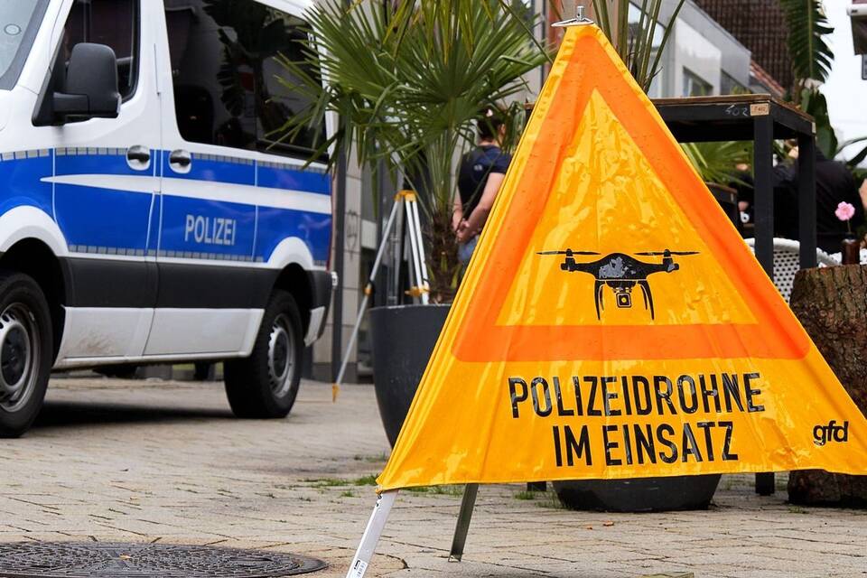 Nach tödlichen Polizeischüssen: 3D-Vermessung am Tatort Nach tödlichen Polizeischüssen: 3D-Vermessung am Tatort