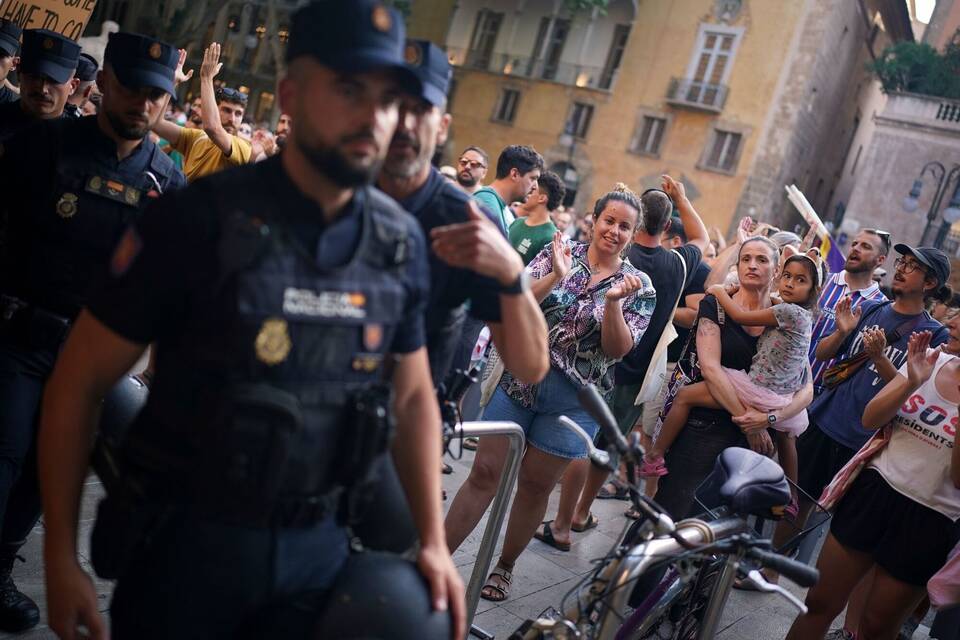 Demonstration auf Mallorca gegen zuviele Touristen
