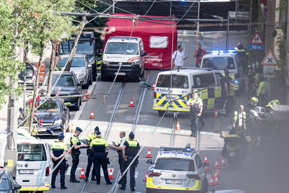 Kind stirbt bei Unfall mit Polizeiauto in Antwerpen Kind stirbt bei Unfall mit Polizeiauto in Antwerpen