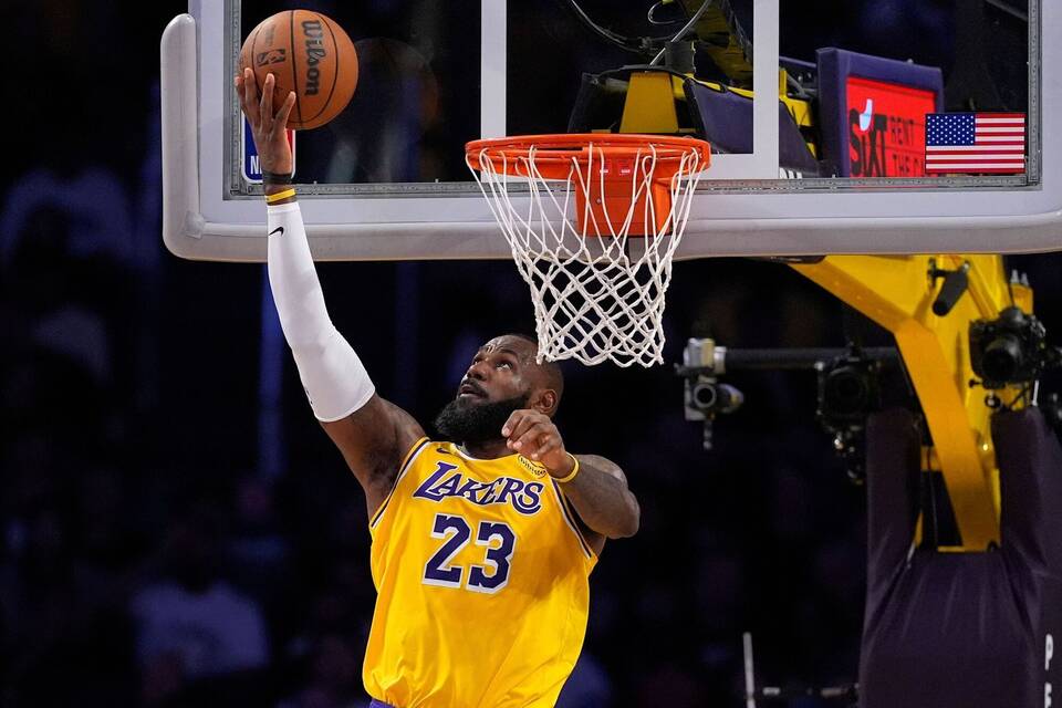Lakers-Superstar LeBron James Lakers-Superstar LeBron James