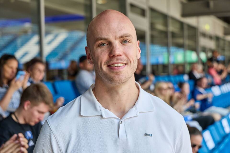 Mitgliederversammlung des Hamburger SV Mitgliederversammlung des Hamburger SV