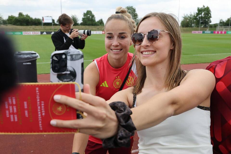 Fußball: Nationalteam, Frauen, EM-Vorbereitung, DFB-Pk