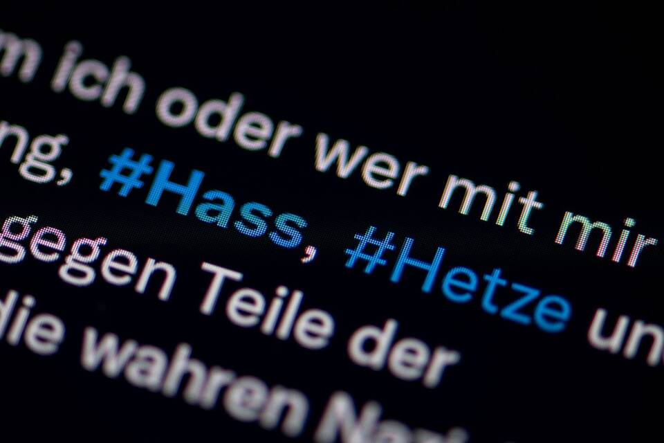 Bundesweite Polizeiaktion gegen Hasspostings Bundesweite Polizeiaktion gegen Hasspostings