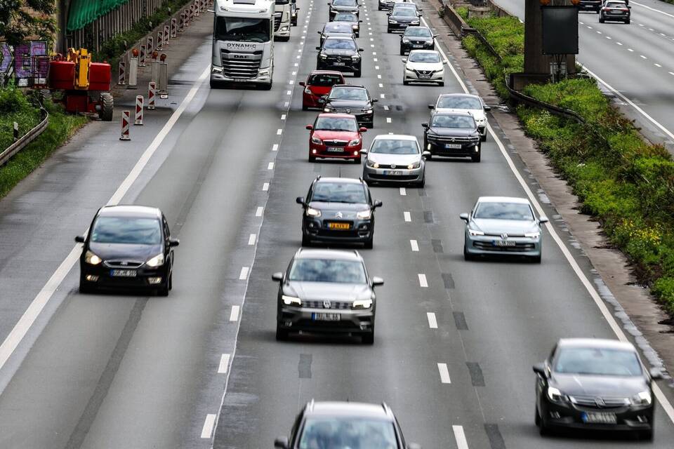 Verkehrslage auf einer Autobahn Verkehrslage auf einer Autobahn