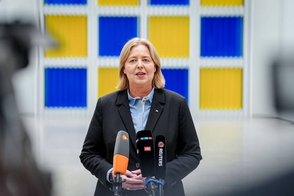 Bundesozialministerin Bas zum Rentenpaket Bundesozialministerin Bas zum Rentenpaket