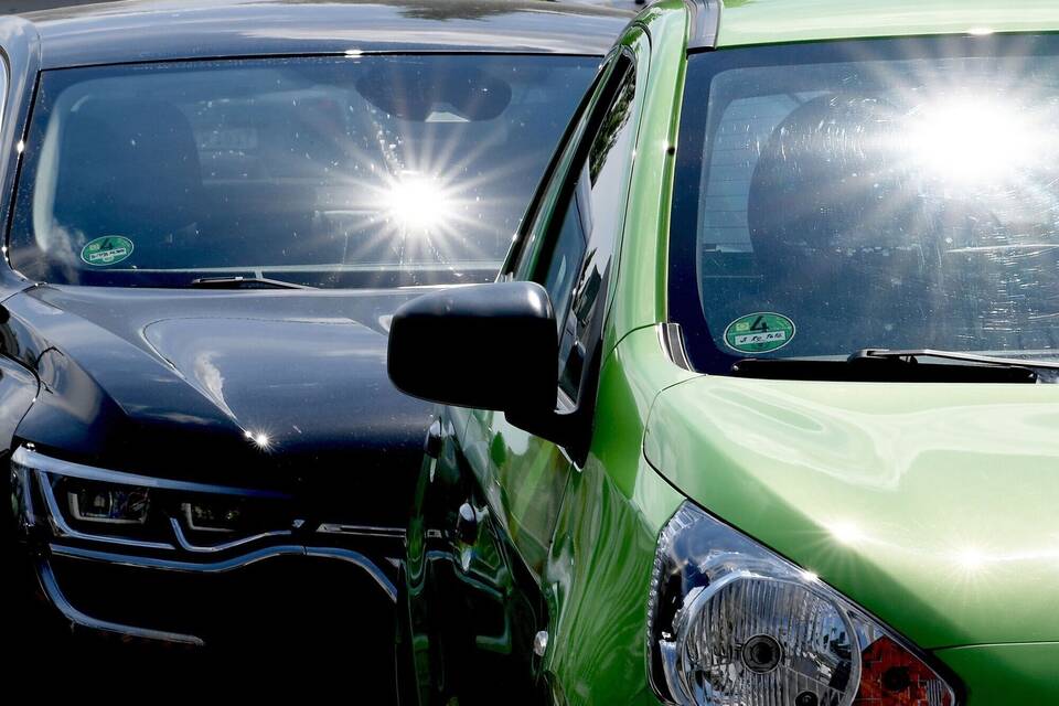 Vater vergisst Zweijährigen in Sommerhitze im Auto - tot