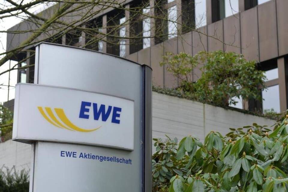 EWE EWE