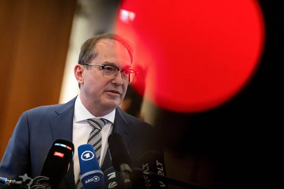 Bundesinnenminister Alexander Dobrindt (Archivbild) Bundesinnenminister Alexander Dobrindt (Archivbild)