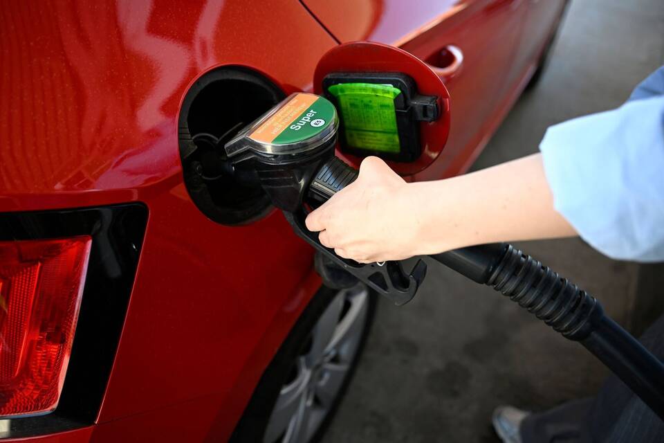 An der Tankstelle An der Tankstelle