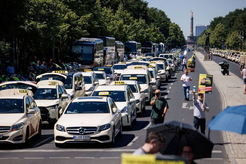Bundesweiter Protesttag des Taxi-Gewerbes