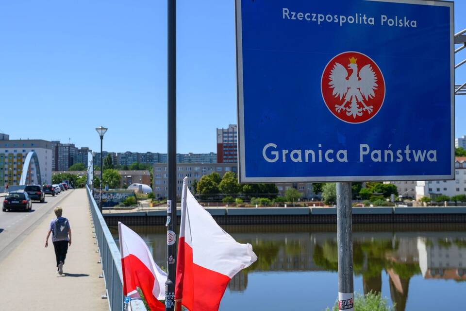 Polens Regierung führt Grenzkontrollen nach Deutschland ein