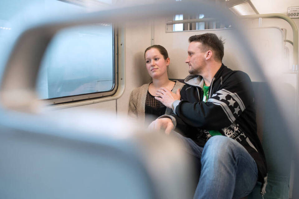 Wie geht Zivilcourage? Rollenspiele in der Münchner S-Bahn Wie geht Zivilcourage? Rollenspiele in der Münchner S-Bahn
