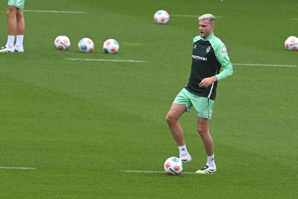 Marvin Ducksch beim Trainingsauftakt von Werder Bremen Marvin Ducksch beim Trainingsauftakt von Werder Bremen