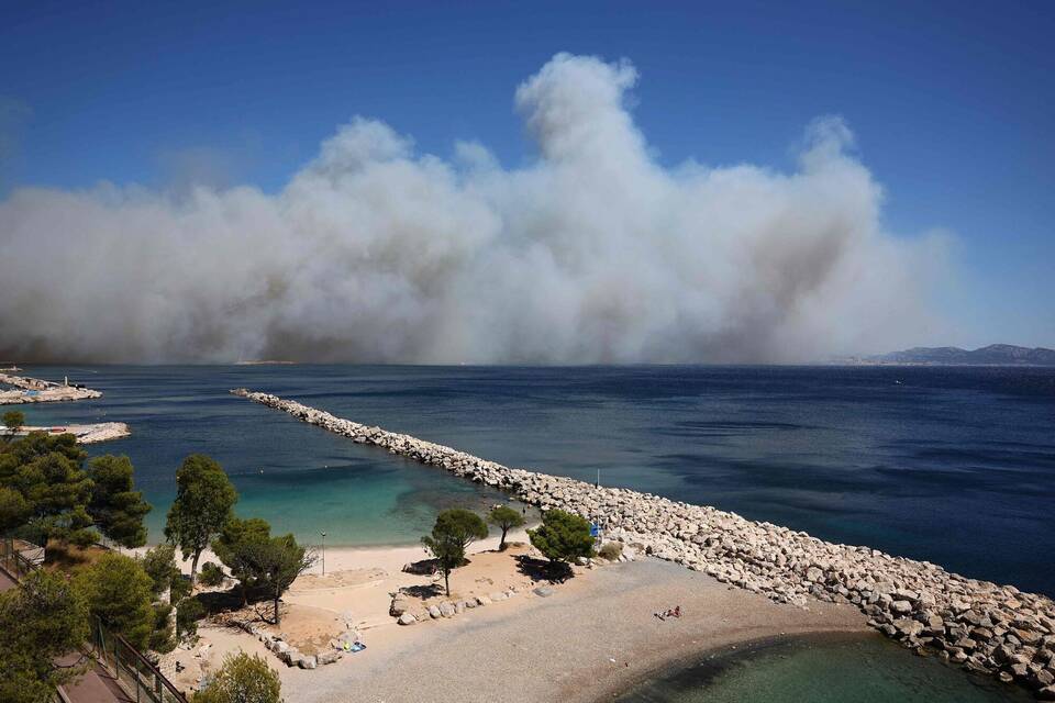 Flächenbrand in Frankreich Flächenbrand in Frankreich