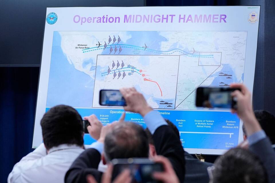 Operation "Mitternachtshammer"