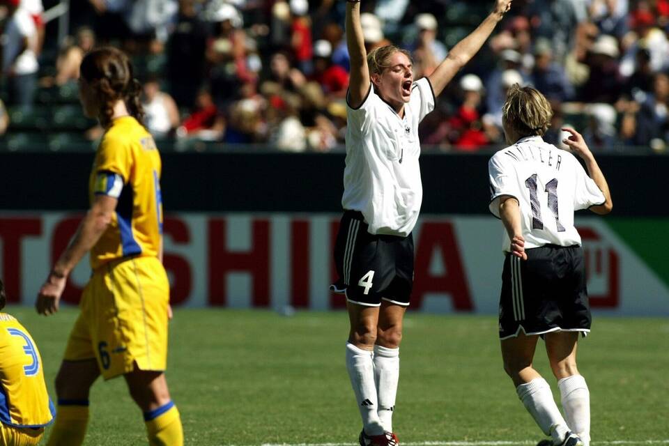 Nia Künzer im WM-Finale 2003 Nia Künzer im WM-Finale 2003