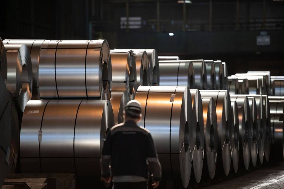 Stahlblech-Rollen bei Thyssenkrupp.