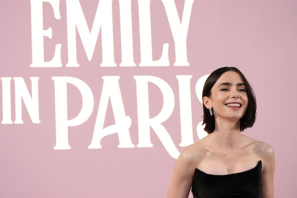 Lily Collins spielt in Serie «Emily in Paris»