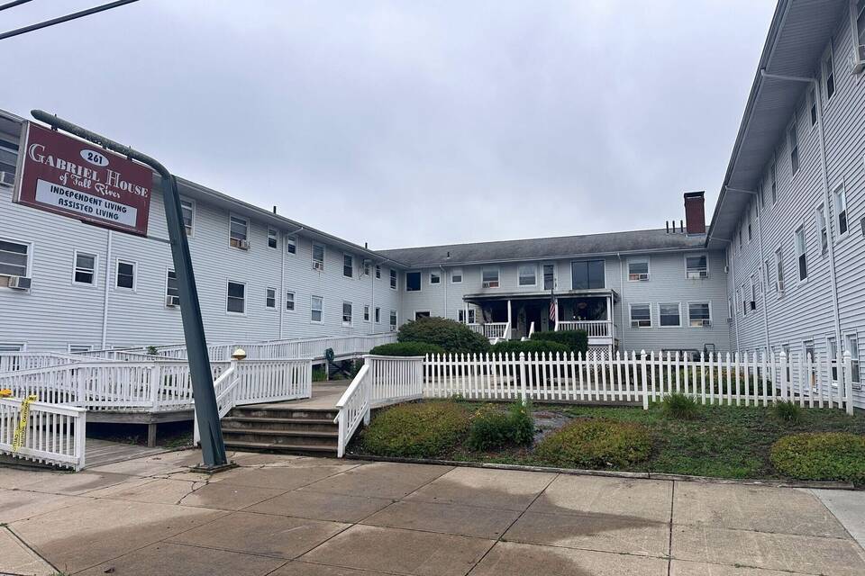 Brand in betreutem Wohnheim in Massachusetts