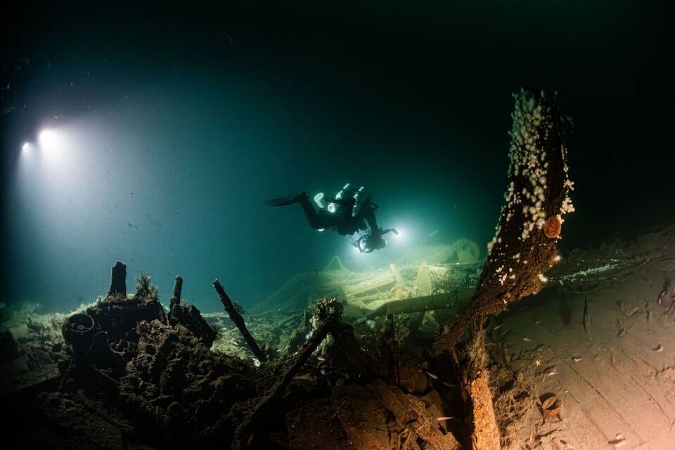 Taucher entdecken Wrack von Schiff aus dem Ersten Weltkrieg Taucher entdecken Wrack von Schiff aus dem Ersten Weltkrieg