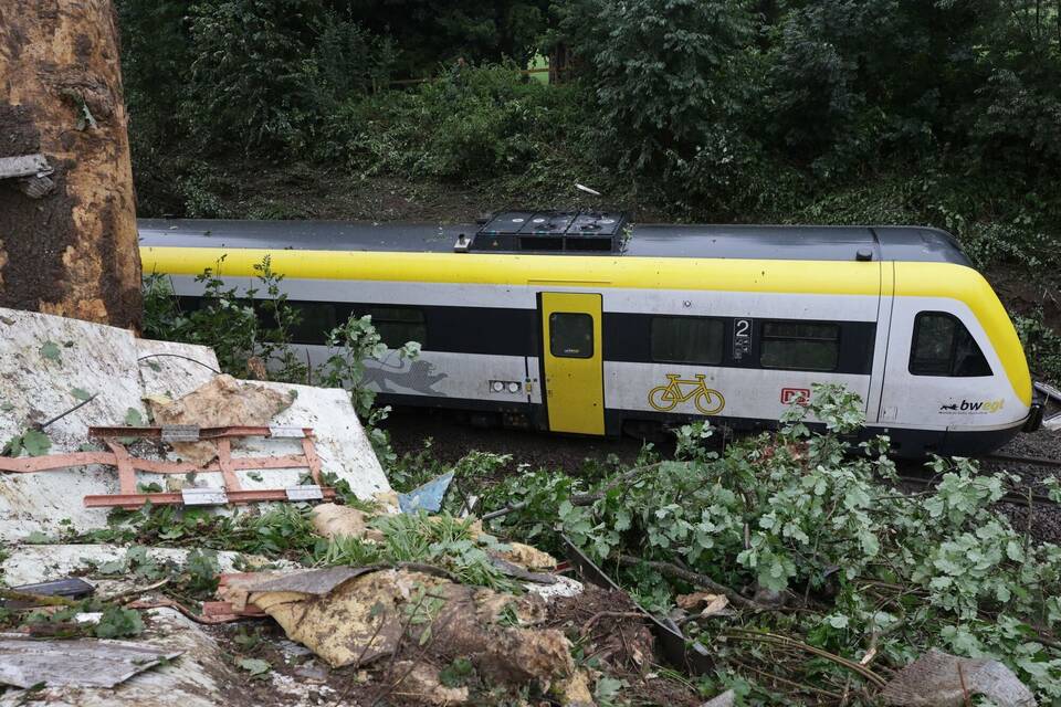 Personenzug entgleist in Oberschwaben Personenzug entgleist in Oberschwaben