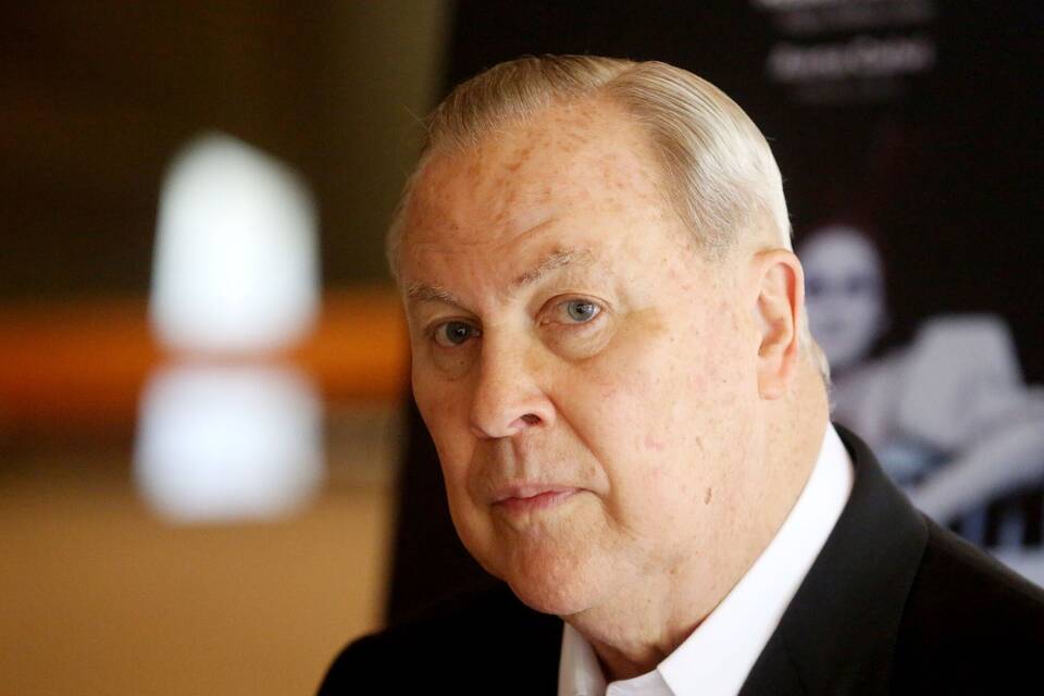 Robert Wilson