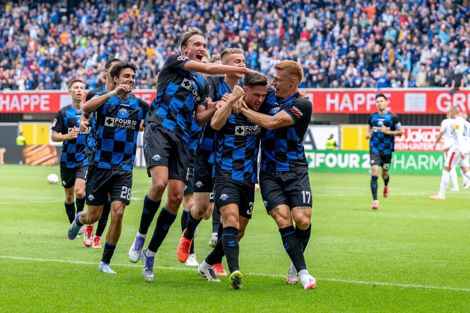 SC Paderborn 07 - Holstein Kiel SC Paderborn 07 - Holstein Kiel