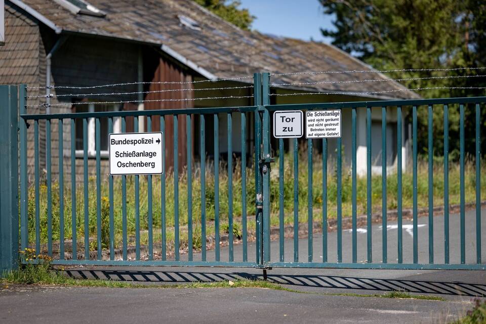 Festnahmen in "Reichsbürger"-Umfeld - Schießanlage Festnahmen in "Reichsbürger"-Umfeld - Schießanlage