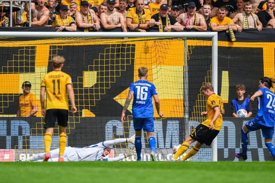 SG Dynamo Dresden - 1. FC Magdeburg SG Dynamo Dresden - 1. FC Magdeburg