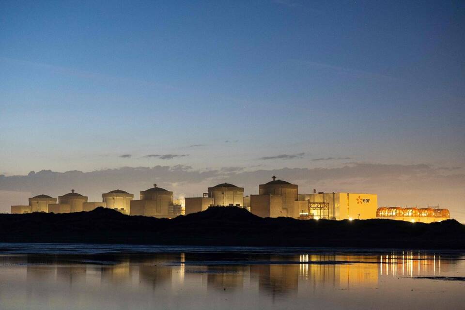 Quallen legen größtes französisches Atomkraftwerk lahm