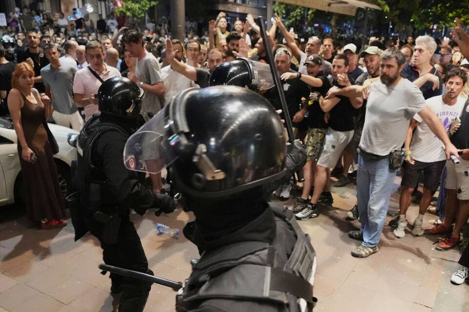 Proteste gegen Regierung in Serbien Proteste gegen Regierung in Serbien
