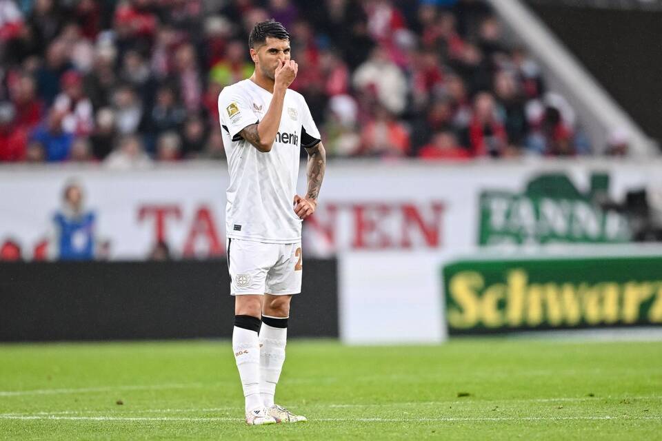 Exequiel Palacios Exequiel Palacios