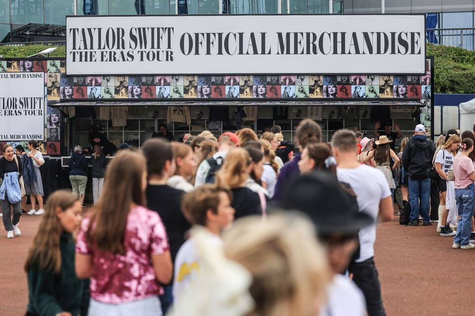 Merchandise Taylor Swift Merchandise Taylor Swift