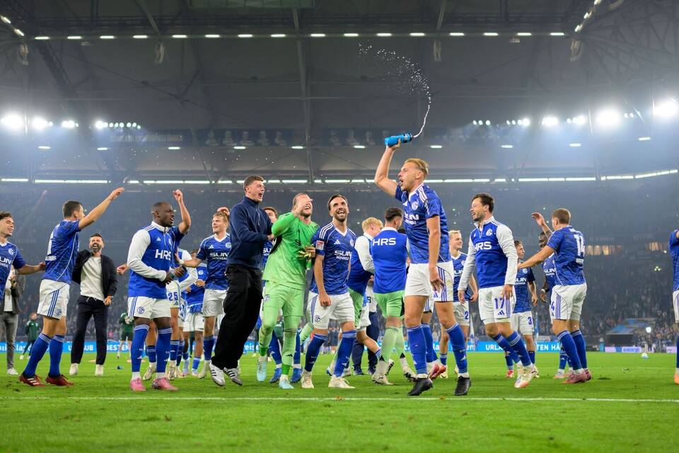 FC Schalke 04 - VfL Bochum FC Schalke 04 - VfL Bochum