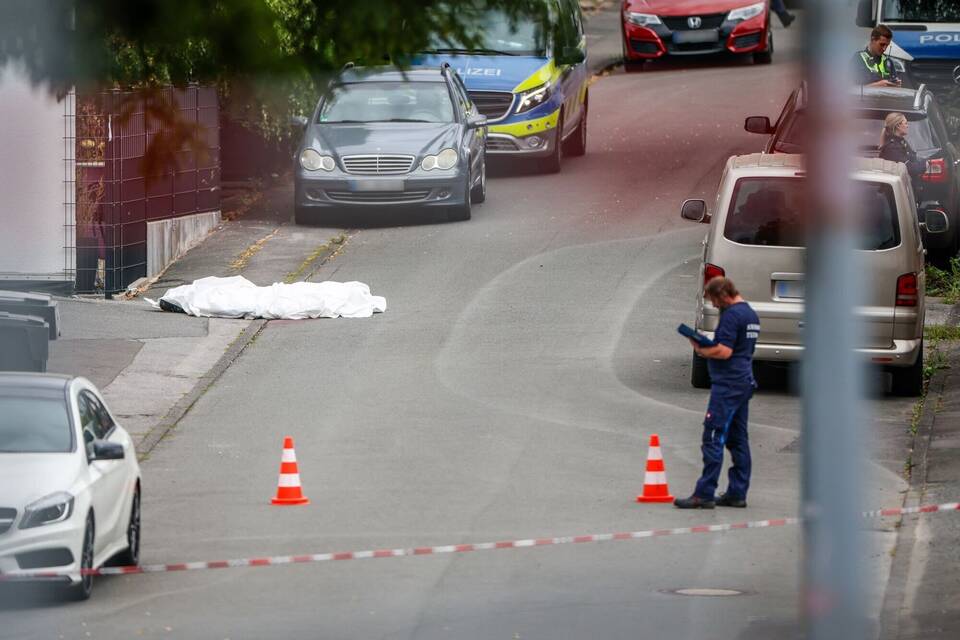 Polizeieinsatz in Menden - Fahndung Polizeieinsatz in Menden - Fahndung