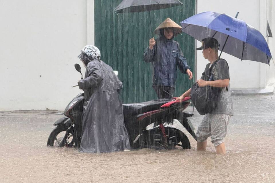 Taifun «Kajiki» - Vietnam Taifun «Kajiki» - Vietnam