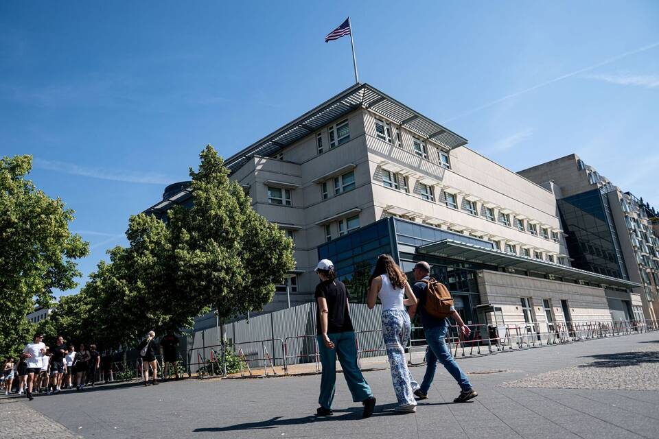 US-Botschaft in Berlin. US-Botschaft in Berlin.
