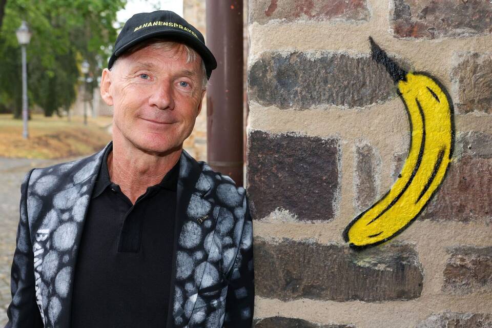 Bananensprayer Thomas Baumgärtel in Magdeburg Bananensprayer Thomas Baumgärtel in Magdeburg