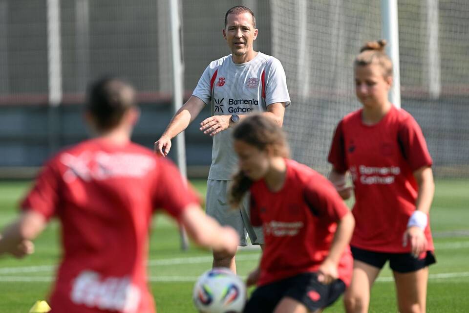 Training Bayer Leverkusen Frauen Training Bayer Leverkusen Frauen