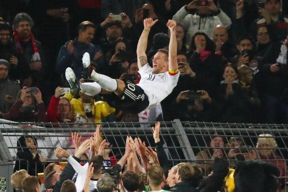 Gefeiert Gefeiert