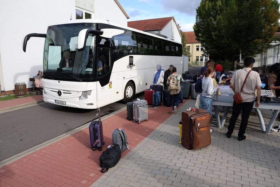 Ankunft von Afghanen mit Aufnahmezusage. Ankunft von Afghanen mit Aufnahmezusage.