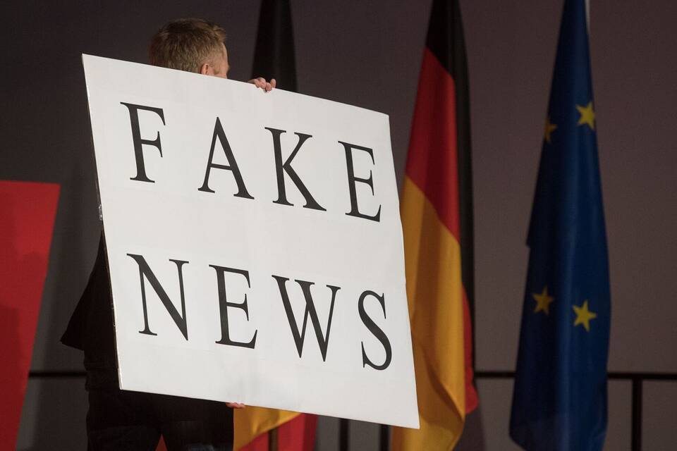 Fake News Fake News