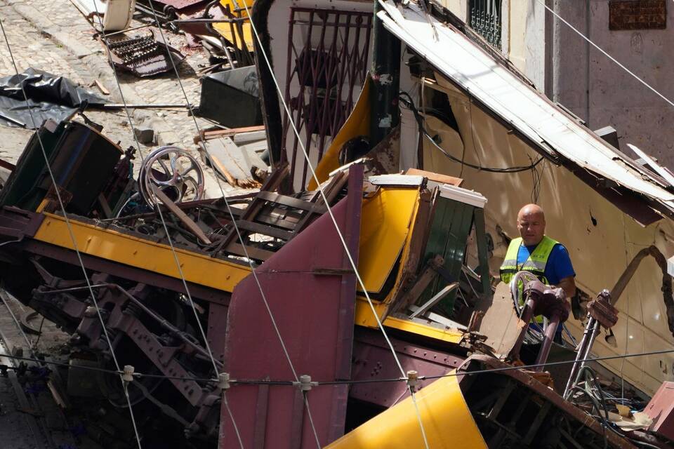 Nach Standseilbahn-Unfall in Lissabon Nach Standseilbahn-Unfall in Lissabon