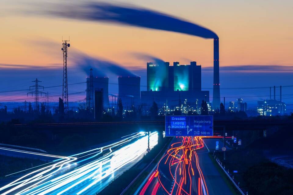 Morgens in Sachsen-Anhalt - Kraftwerk Schkopau